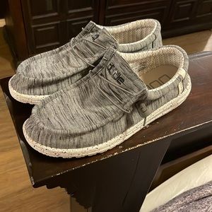 Hey Dudes Size 11